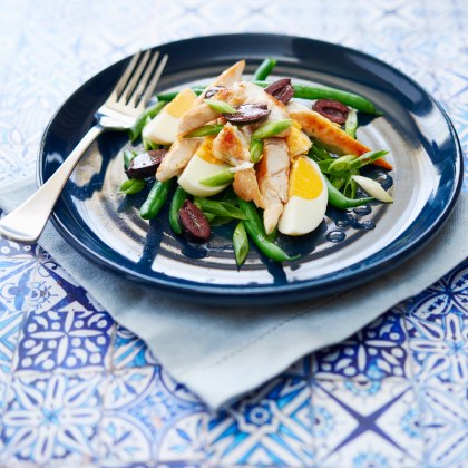 ZOOSH Light Lunch Chicken and Egg French Salad