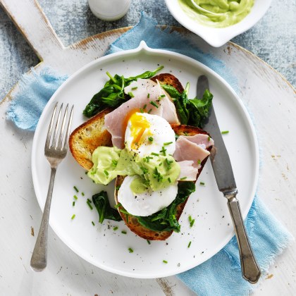 Avocado 'Hollandaise' with Eggs, Ham and Spinach