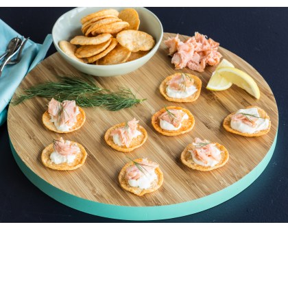 Hot Smoked Salmon on Cobs Hip Chips
