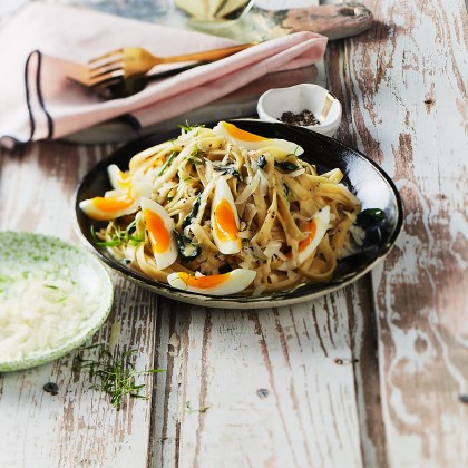 Pasta Carbonara with Spinach