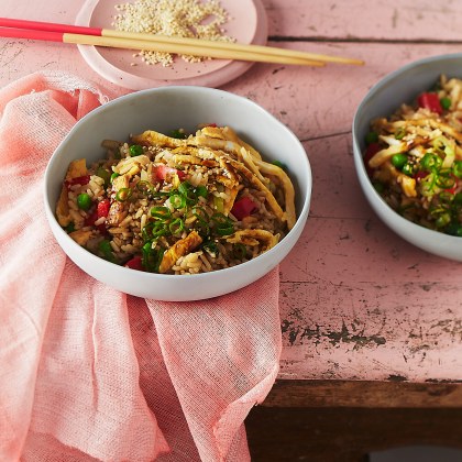 Fried Rice with Sliced Egg Omelette