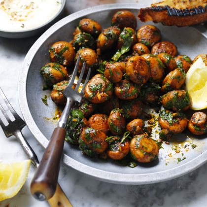 Tapas Style Garlic Mushrooms