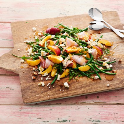 Nectarine Christmas Salad