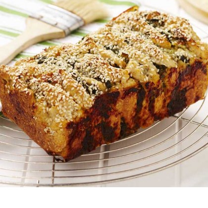 Cheese and Spinach Pull Apart Loaf