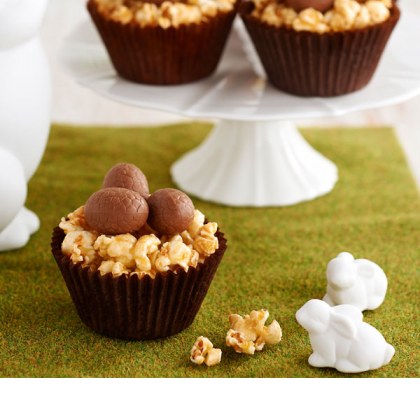 Golden Honey Popcorn Easter Egg Nests