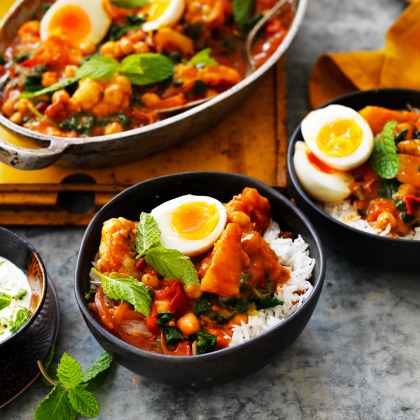 Sri Lankan Chickpea and Vegetable Egg Curry