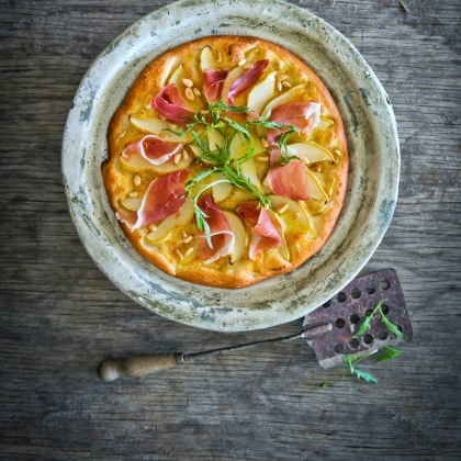 Pear and Prosciutto Pizza