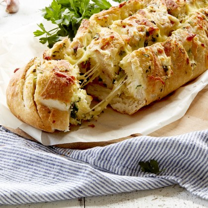 Mediterranean 4 Cheese Pull-Apart Loaf