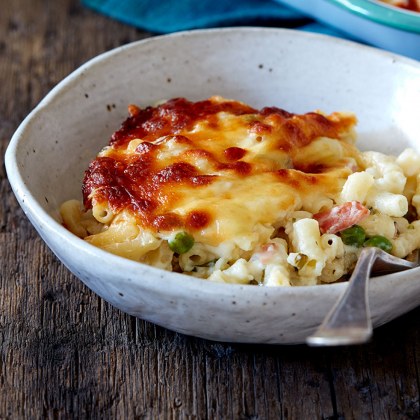 Herb, Bacon and Pea Macaroni Cheese Bake