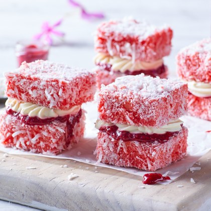 Low-carb Raspberry Lamingtons