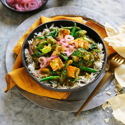 Saag Vegetable Curry with Paneer Cheese