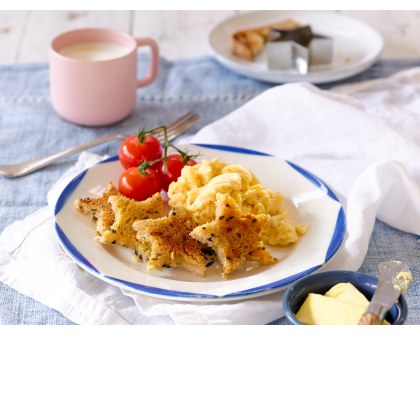 Scrambled Eggs with Star Toast