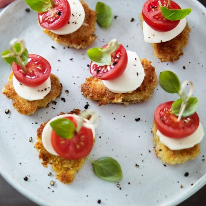 Mini Summer Chicken Caprese Bites