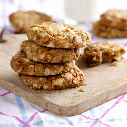Apricot, White Chocolate and Coconut Cookies