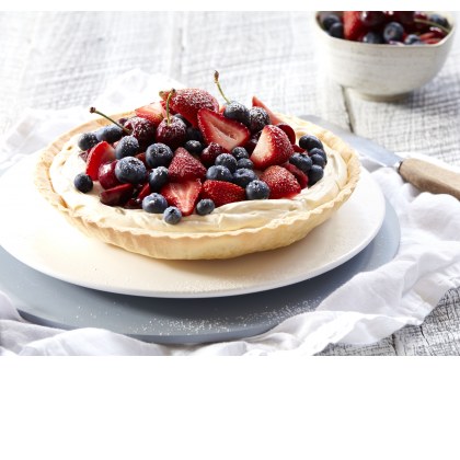 Berry Tart with Spiced Vanilla Cream