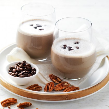 Iced Coffee, Banana and Pecan Smoothie