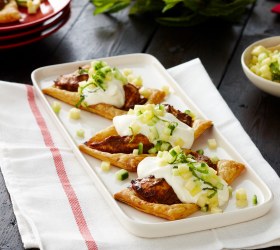 Tandoori spiced chicken tarts with pineapple and cucumber salsa Tandoori spiced chicken tarts with pineapple and cucumber salsa