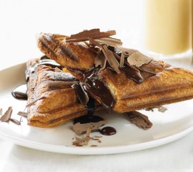 Hot Chocolate and Custard Jaffle