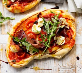 Bresaola & Burrata Pizza Bresaola & Burrata Pizza