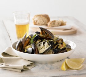 Mussels With Fennel And Creamy White Wine Sauce Mussels With Fennel And Creamy White Wine Sauce