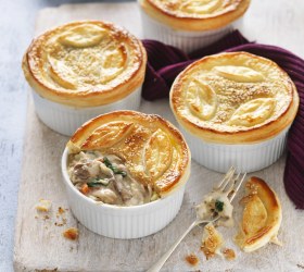 Chicken, Leek and Mushroom Individual Pies Chicken, Leek and Mushroom Individual Pies