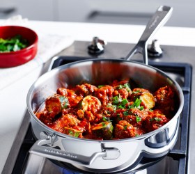 Moroccan Simmered Meatballs with Zucchini