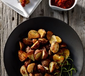 Spanish Tapas Potatoes (Patatas Bravas)