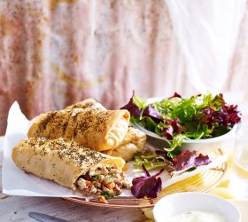 Cinnamon Spiced Chicken Filo Parcels with Jalapeno Aioli and Mixed Leaf Salad Cinnamon Spiced Chicken Filo Parcels with Jalapeno Aioli and Mixed Leaf Salad