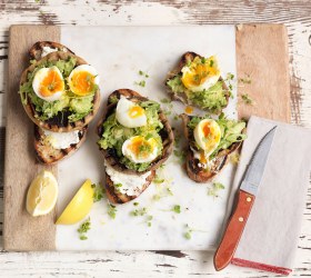 Grilled Mushroom Bruschetta with Avocado and Soft-Boiled Egg Grilled Mushroom Bruschetta with Avocado and Soft-Boiled Egg