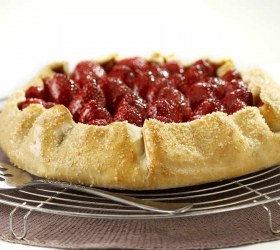 Roasted Strawberry and Ricotta Tart