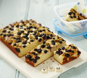 Apple and Blueberry Yoghurt Bars