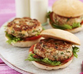 Chicken, Basil and Pinenut Burgers Chicken, Basil and Pinenut Burgers