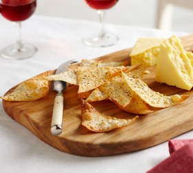 Peppered Wonton Crackers Peppered Wonton Crackers