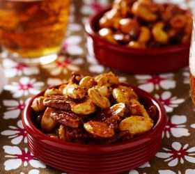 Sweet and Spicy Roasted Nuts Sweet and Spicy Roasted Nuts