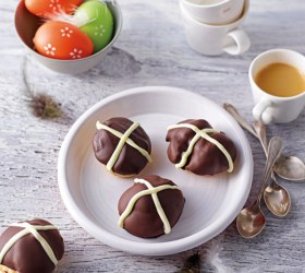 Mini Easter Cream Puffs