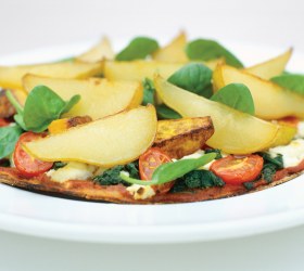Sauteed Pear on a Spinach and Ricotta Pizza