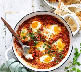Quick Shakshuka Eggs
