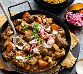 Slow Cook Beef and Vegetable Korma