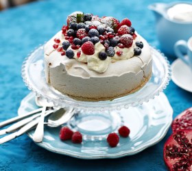 Vanilla Snow Pavlova