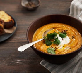 Creamy Carrot and Coriander Soup with Parmesan Toasts Creamy Carrot and Coriander Soup with Parmesan Toasts