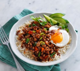 Honey And Soy Pork Mince Stir-Fry With Egg