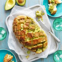 Avocado, Garlic and Cheese Pull-Apart Bread