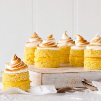 Little Lemon Meringue Cakes
