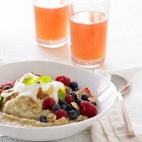 Oatmeal With Blueberries And Raspberries