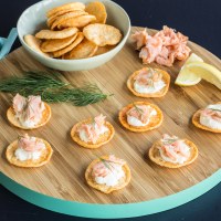 Hot Smoked Salmon on Cobs Hip Chips