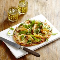 Chilli Prawn Pizza with Rocket