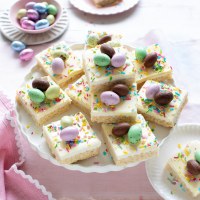 Easter White Crackle Slice