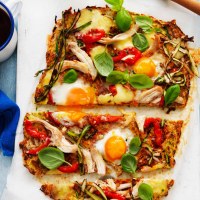 Breakfast Zucchini and Egg Pizza
