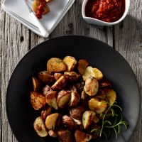 Spanish Tapas Potatoes (Patatas Bravas)