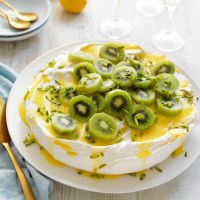 Classic Pavlova with Lemon Curd and Kiwi Fruit
